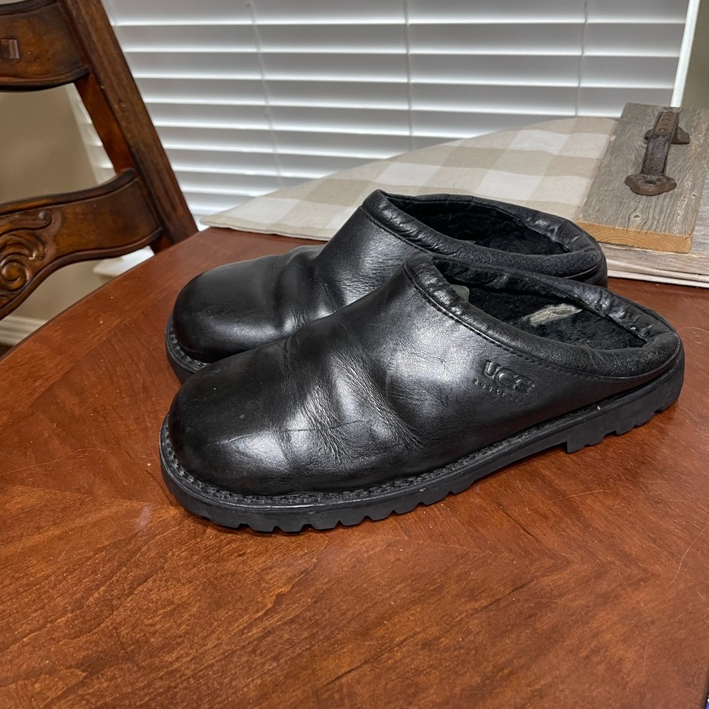 Ugg Tasman Leather 5108 lug sole
